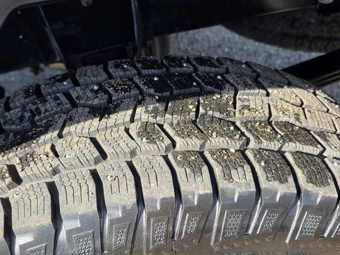 Used 2017 Toyota Tundra SR5 w/ TRD Off Road Package image 36