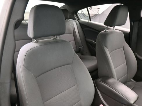 Used 2019 Chevrolet Cruze LT w/ RS Package FWD image 36