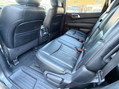Used 2016 Nissan Pathfinder SL w/ SL Premium Package image 38