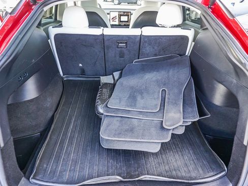 Used 2022 Tesla Model Y Performance image 26