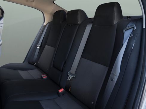 Used 2021 Nissan Sentra SV FWD image 9