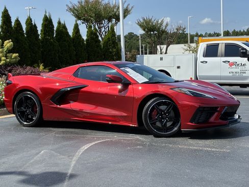 Used 2023 Chevrolet Corvette Stingray Premium Conv w/ Z51 Performance Package RWD image 3