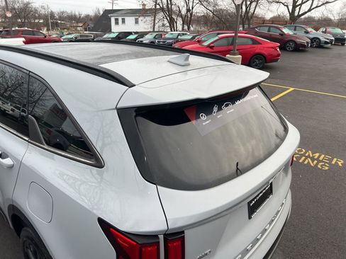 Certified 2022 Kia Sorento SX image 36
