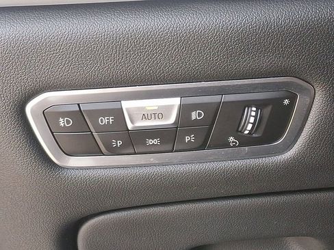 Used 2021 BMW X7 xDrive40i w/ Premium Package image 26