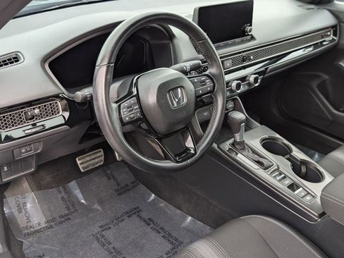 Used 2025 Honda Civic Sport image 4