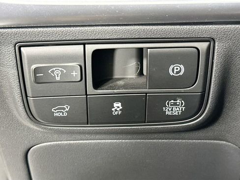 Used 2025 Hyundai Tucson SEL AWD/4WD image 24