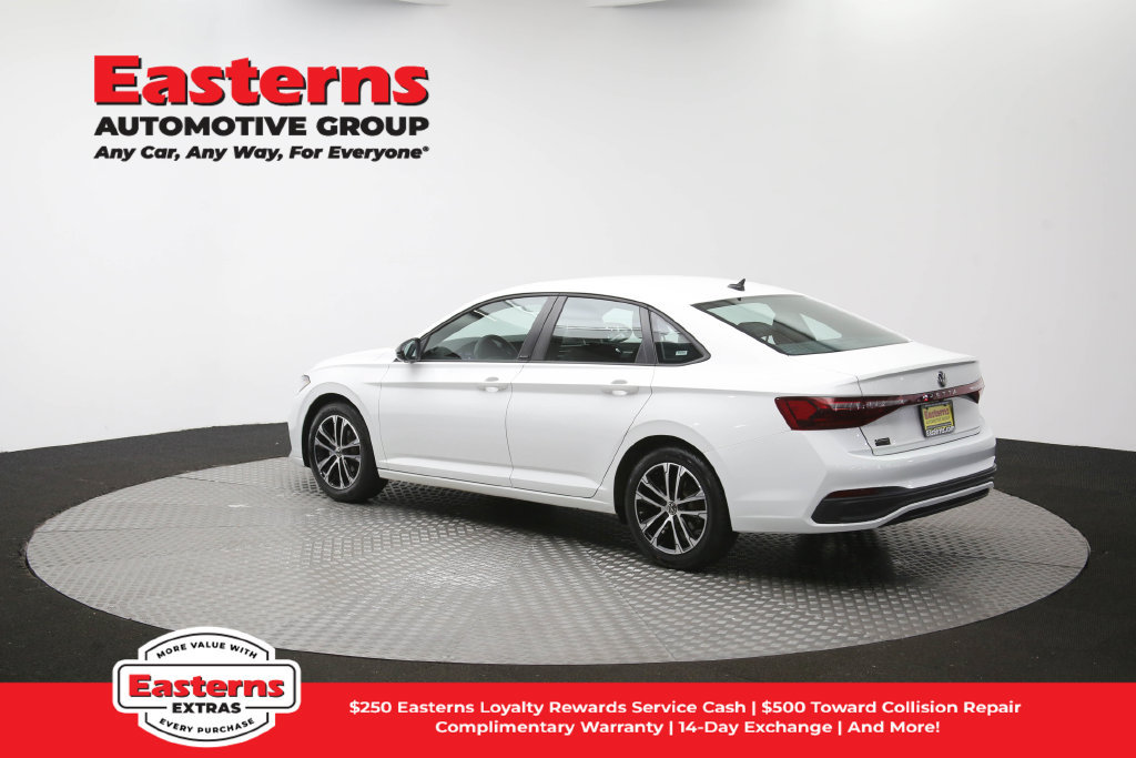 Used 2025 Volkswagen Jetta Sport FWD image 63