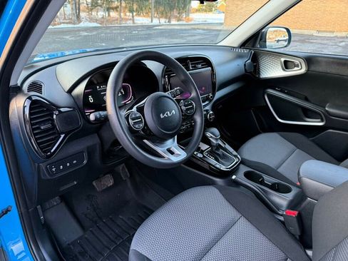 Used 2023 Kia Soul S image 18
