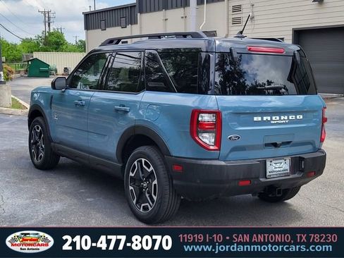 Used 2023 Ford Bronco Sport Outer Banks w/ Tech Package image 3