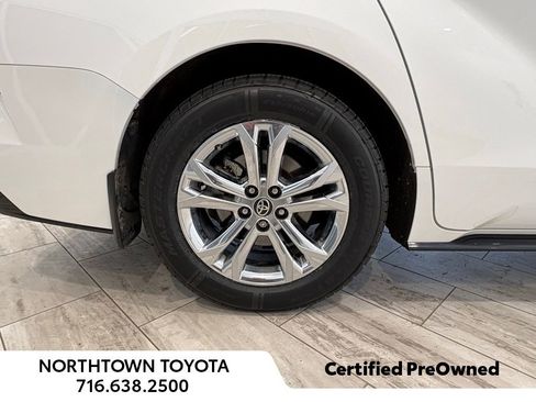 Used 2023 Toyota Sienna XSE w/ XSE Plus Package image 41