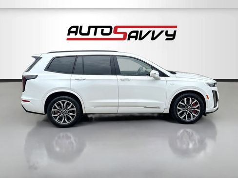 Used 2025 Cadillac XT6 Sport w/ Platinum Package AWD/4WD image 8