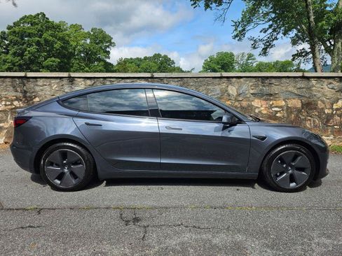 Used 2023 Tesla Model 3 Standard Range RWD image 9