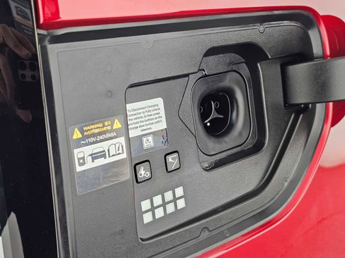 Used 2026 Hyundai Ioniq 9 SEL image 14