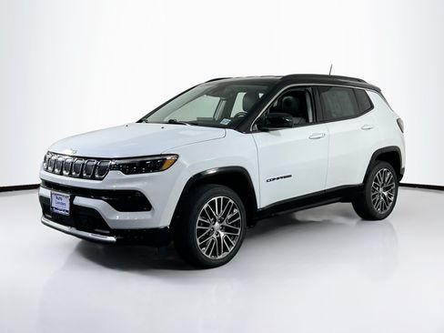 Used 2022 Jeep Compass Limited w/ Elite Group AWD/4WD image 1