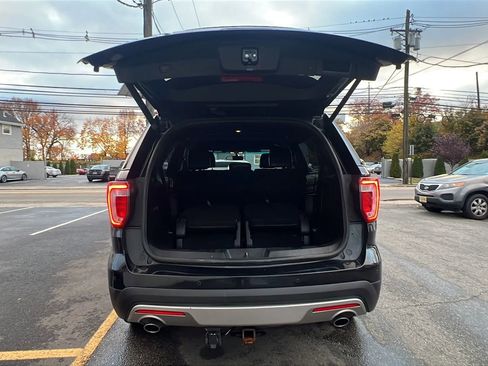 Used 2016 Ford Explorer Limited image 9
