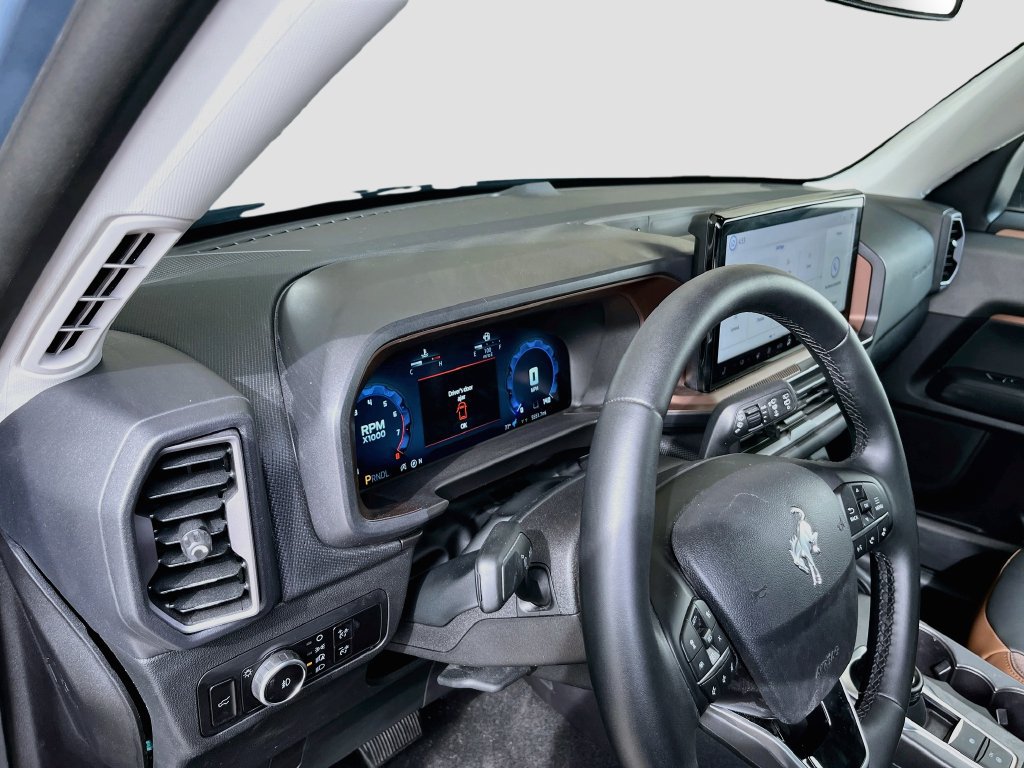 Used 2025 Ford Bronco Sport Outer Banks AWD/4WD image 9