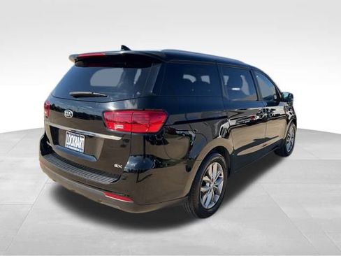 Used 2020 Kia Sedona EX image 8