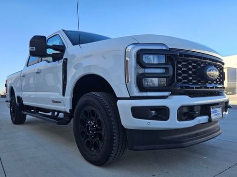 New 2026 Ford F350 Lariat w/ Black Appearance Package image 7