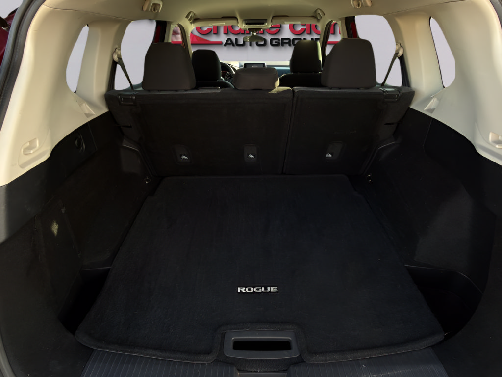 Used 2021 Nissan Rogue SV FWD image 8