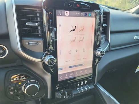 New 2026 RAM 1500 4x4 Crew Cab image 16