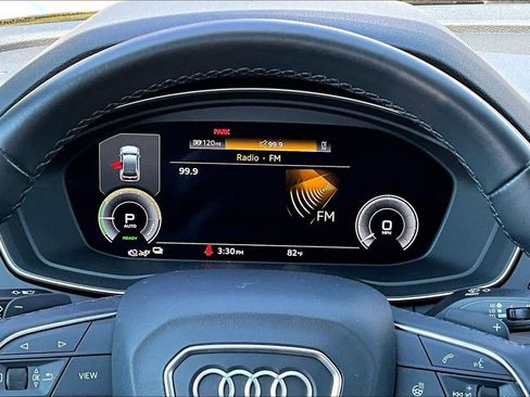 Used 2023 Audi Q5 e Premium Plus AWD/4WD image 13