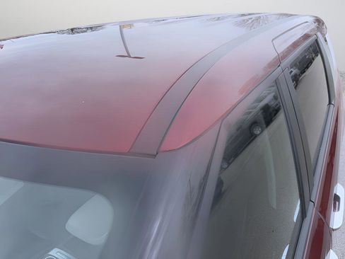 Used 2024 Kia Carnival LX image 10