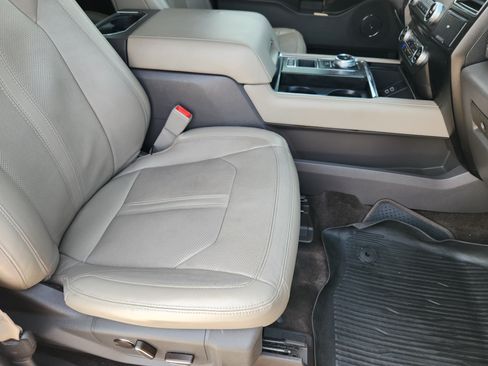 Used 2018 Ford Expedition Max Limited w/ Equipment Group 301A RWD image 14