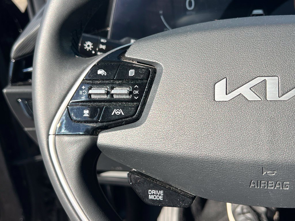 Certified 2023 Kia Niro Wind FWD image 23