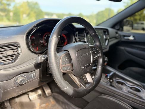 Used 2021 Dodge Durango SRT w/ Technology Group image 7