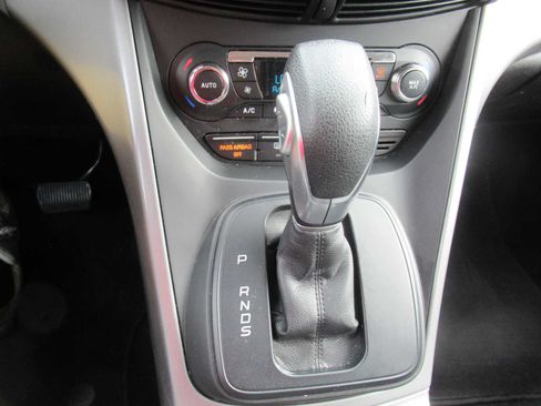 Used 2016 Ford Escape SE w/ Equipment Group 201A FWD image 25
