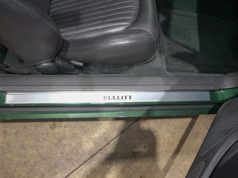 Used 2001 Ford Mustang GT RWD image 40