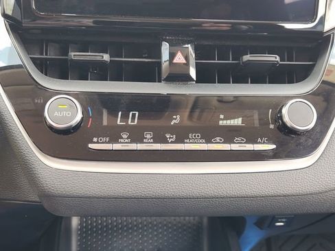 Used 2024 Toyota Corolla LE image 12