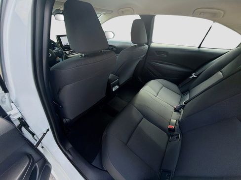 Used 2025 Toyota Corolla LE FWD image 23