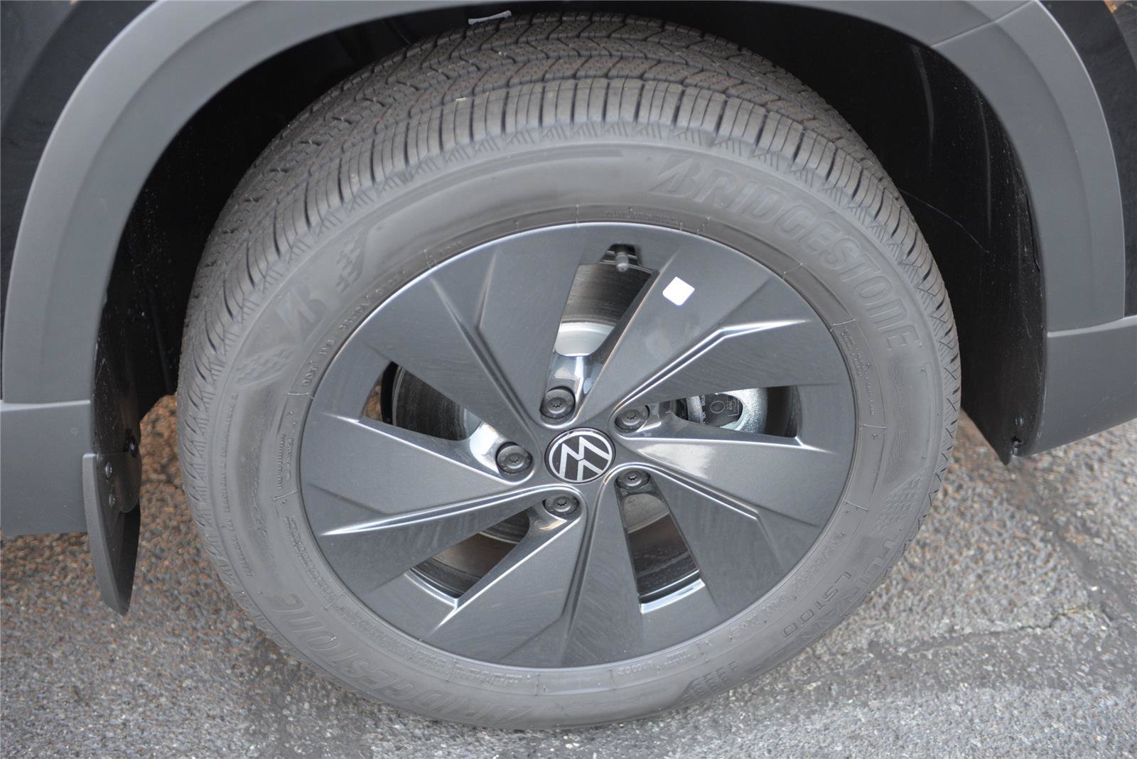 New 2027 Volkswagen Taos S FWD image 11