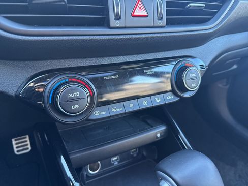 Used 2023 Kia Forte GT-Line w/ GT-Line Premium Package image 19