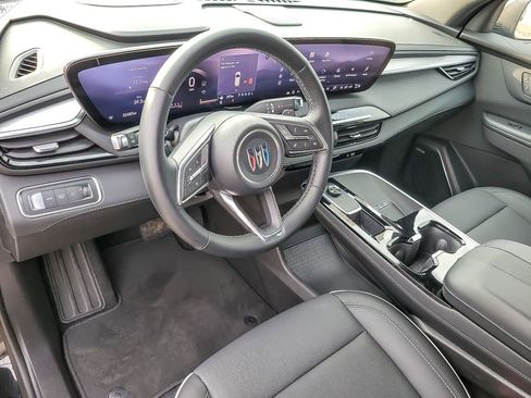 Certified 2025 Buick Enclave Preferred image 8