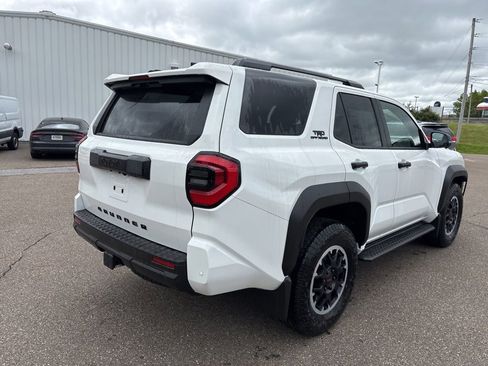 Used 2026 Toyota 4Runner TRD Off-Road Premium AWD/4WD image 7