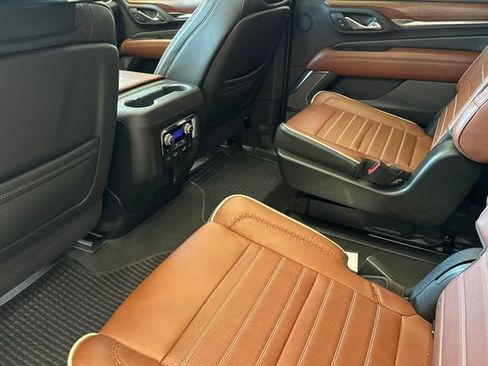 Used 2024 GMC Yukon Denali Ultimate image 12