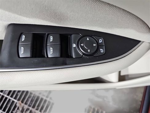 Used 2018 Buick Regal Preferred w/ Sights and Sounds Package image 27