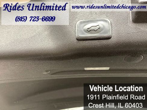 Used 2013 GMC Acadia SLE image 26