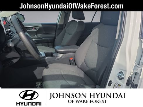 Used 2024 Toyota RAV4 XLE image 22