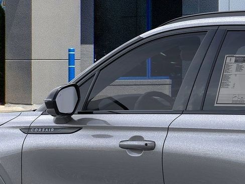 New 2026 Lincoln Corsair Premiere image 20