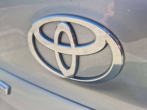 Used 2025 Toyota Camry LE FWD image 28