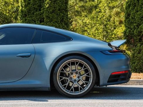 Used 2020 Porsche 911 Carrera 4S AWD/4WD image 12