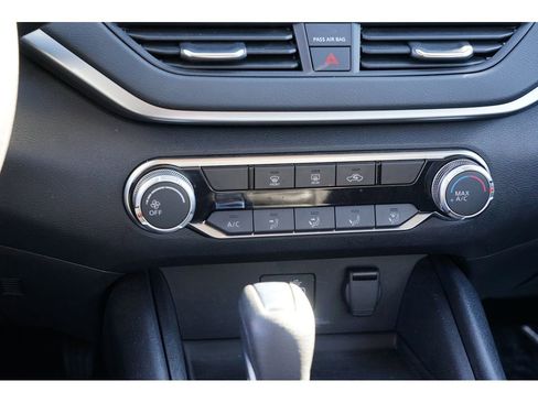 Used 2022 Nissan Altima 2.5 S image 25