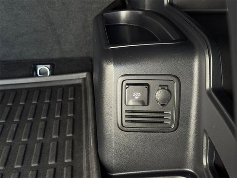 Certified 2023 Toyota 4Runner TRD Off-Road Premium w/ Moonroof Package image 31