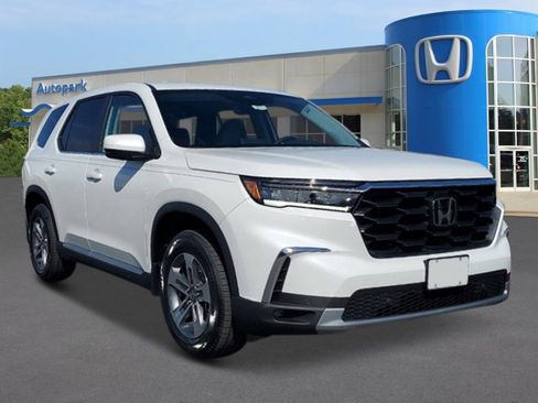 New 2025 Honda Pilot EX-L image 7