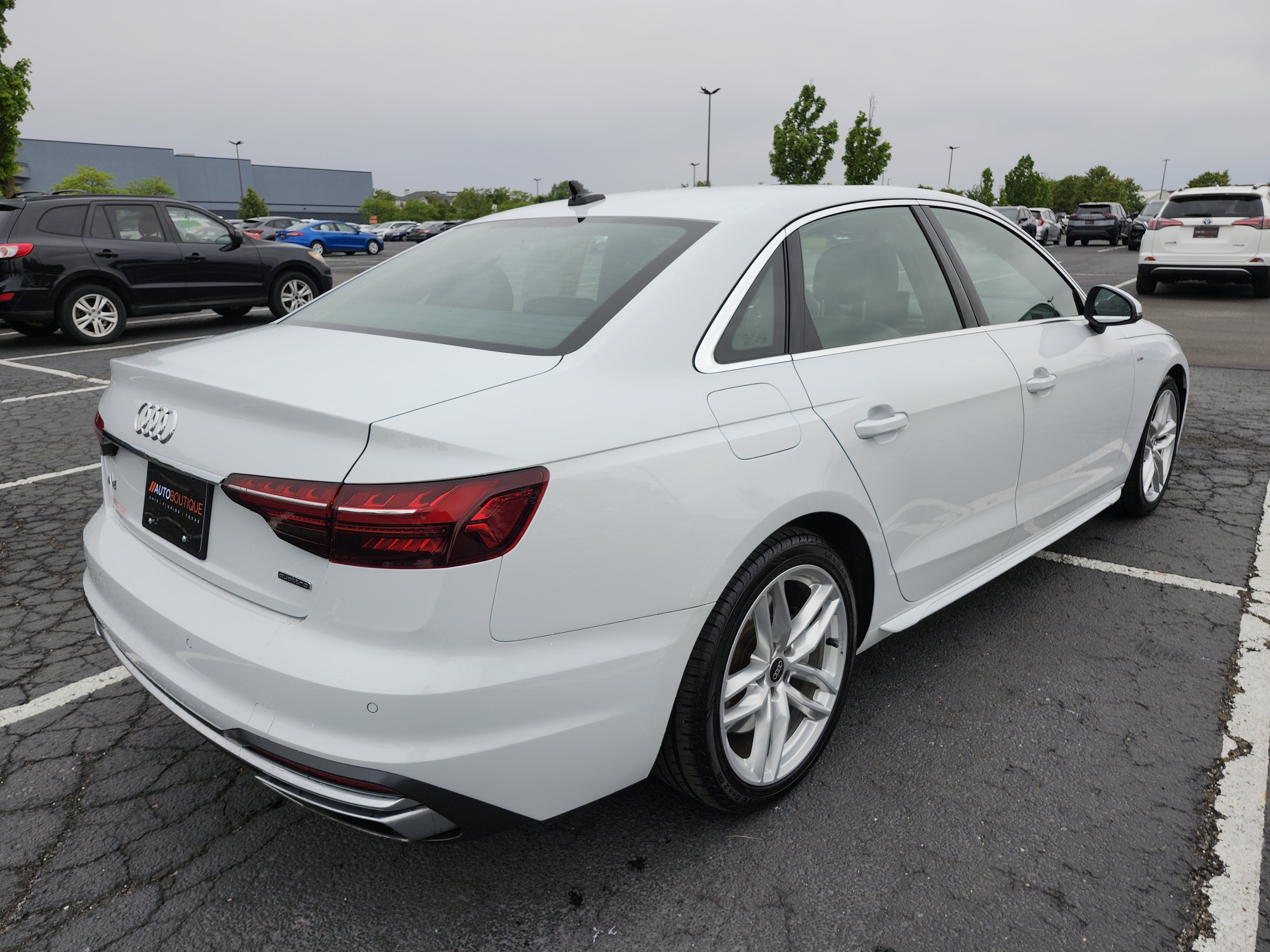 Used 2022 Audi A4 2.0T Premium Plus AWD/4WD image 18