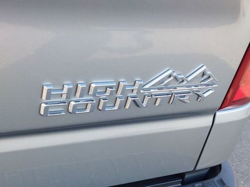 Used 2023 Chevrolet Silverado 1500 High Country w/ Technology Package image 46