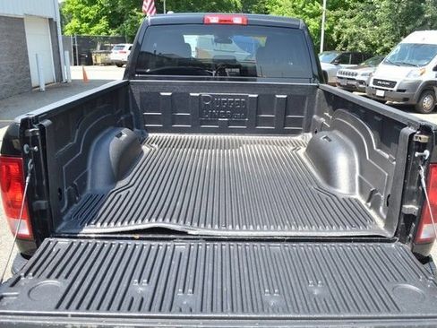 Used 2024 RAM 1500 Classic SLT AWD/4WD image 34